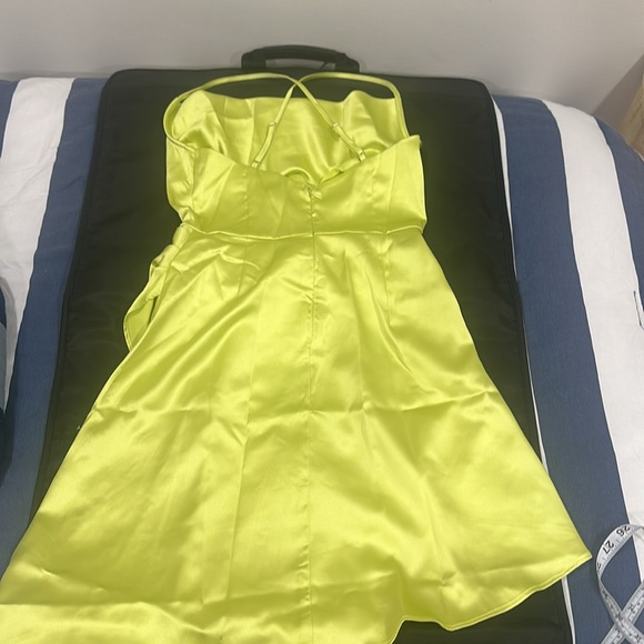 NWT forever 21 Honeydew Dress - Picture 9 of 11